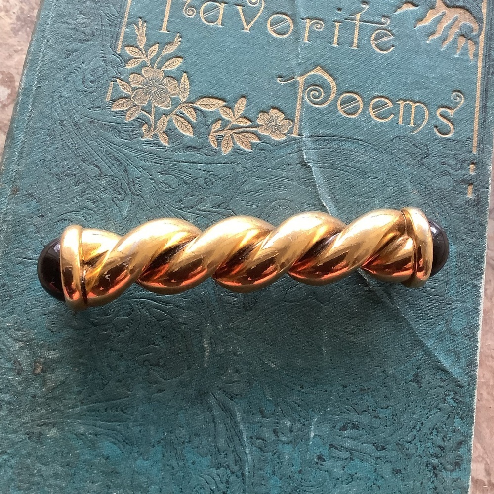 Vintage Gold Tone Swirl Black Stones Bar Pin Brooch